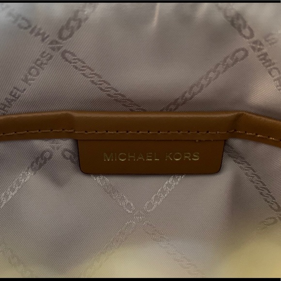 Michael Kors clutch - Picture 4 of 5